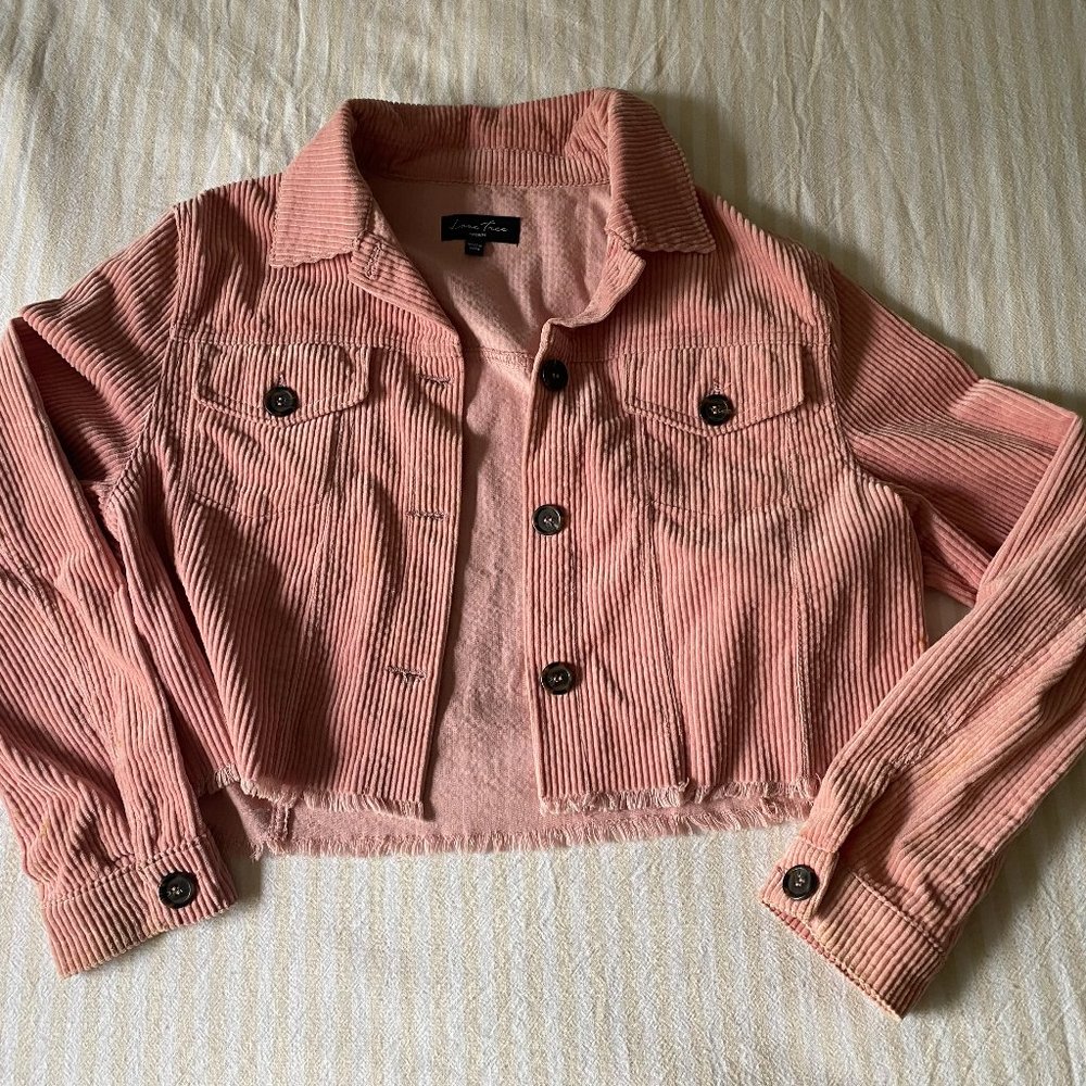 Cropped corduroy, pink jacket